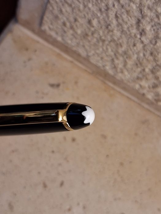 Caneta esferográfica Montblanc Meisterstuck