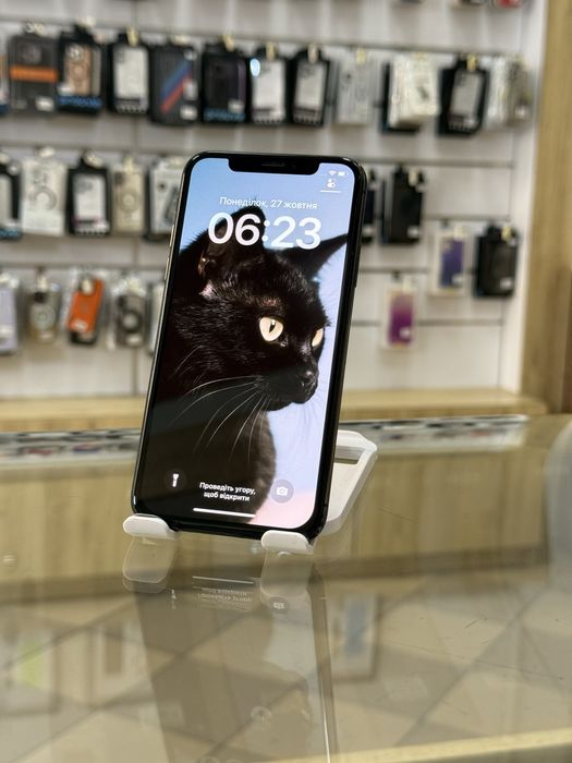 iPhone X 64Gb Black  Neverlock.