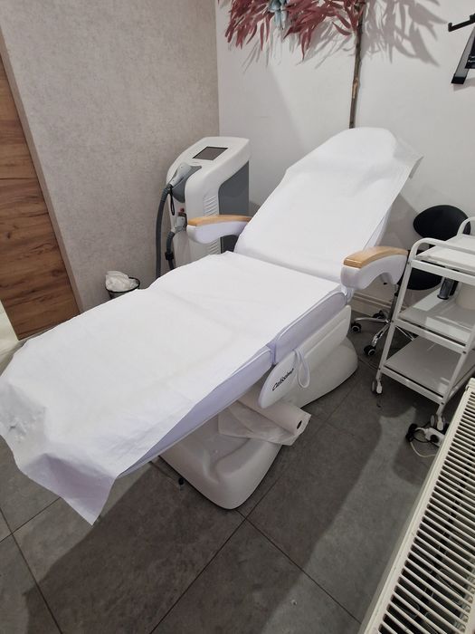 Elektryczne łózko kosmetyczne