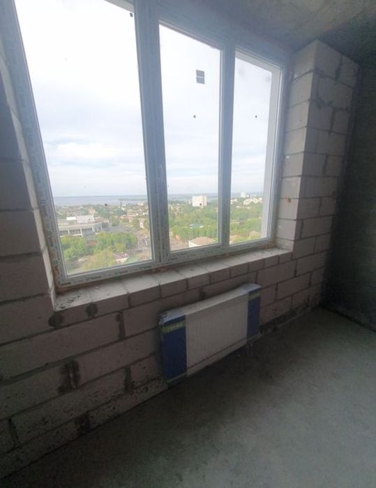 Видова 2-кв-ра в елітній новобудові. Центр. Панорама на річку.