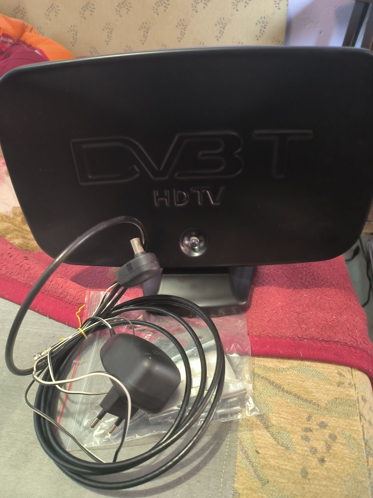 Antena pokojowa DVB-T HD Delta LED +46dB