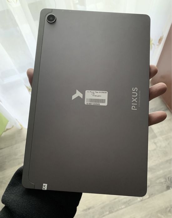 Pixus titan 8/256 Lte