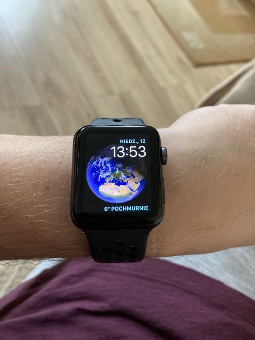 Apple Watch series 3 stan bardzo dobry, bateria 89 procent