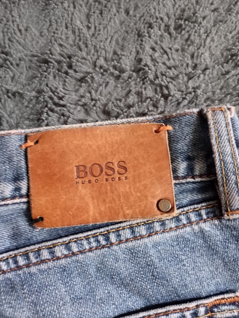 Джинси Hugo Boss pinkwashed