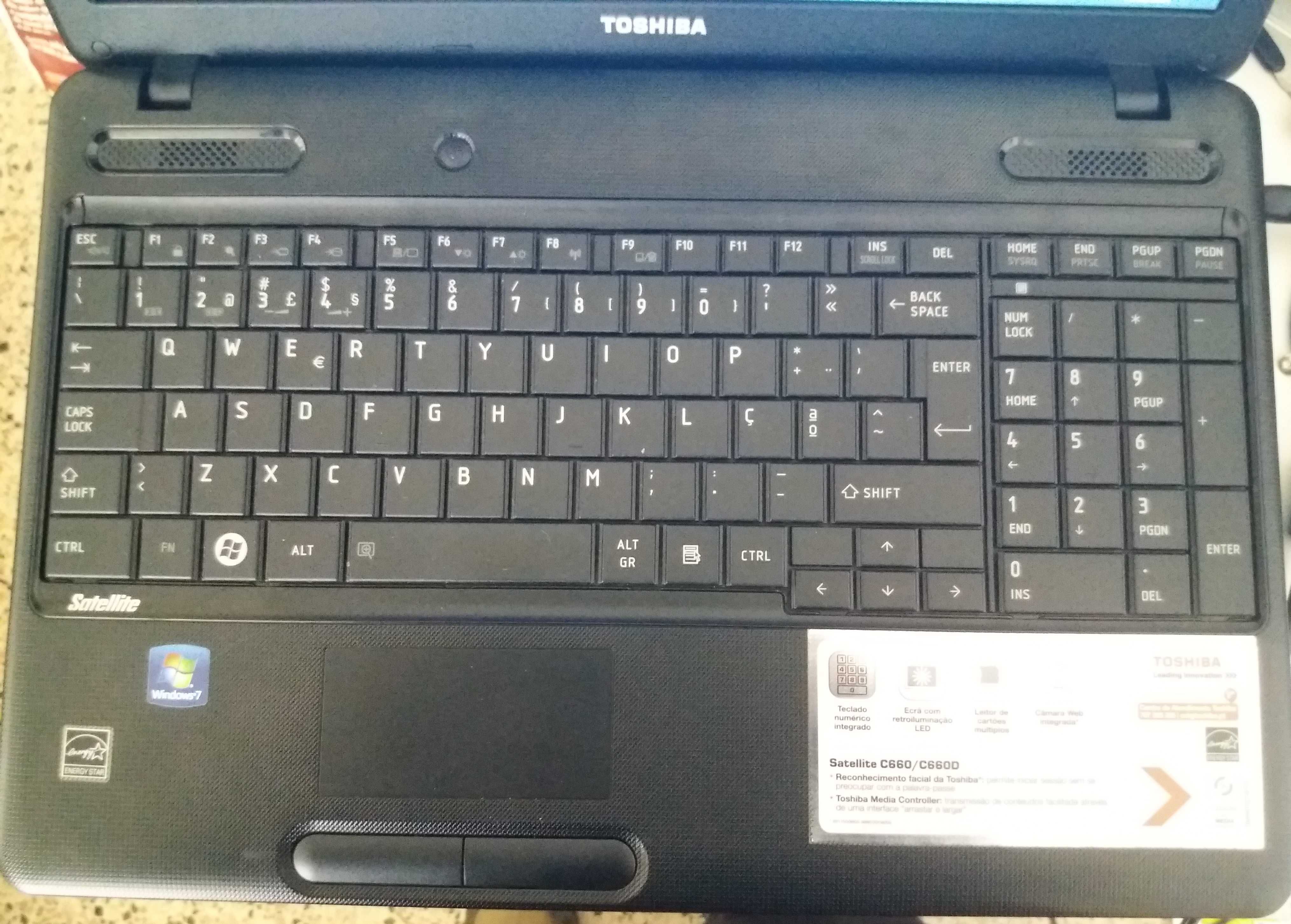 Portátil Toshiba Satellite C660D-1C7 em excelente estado