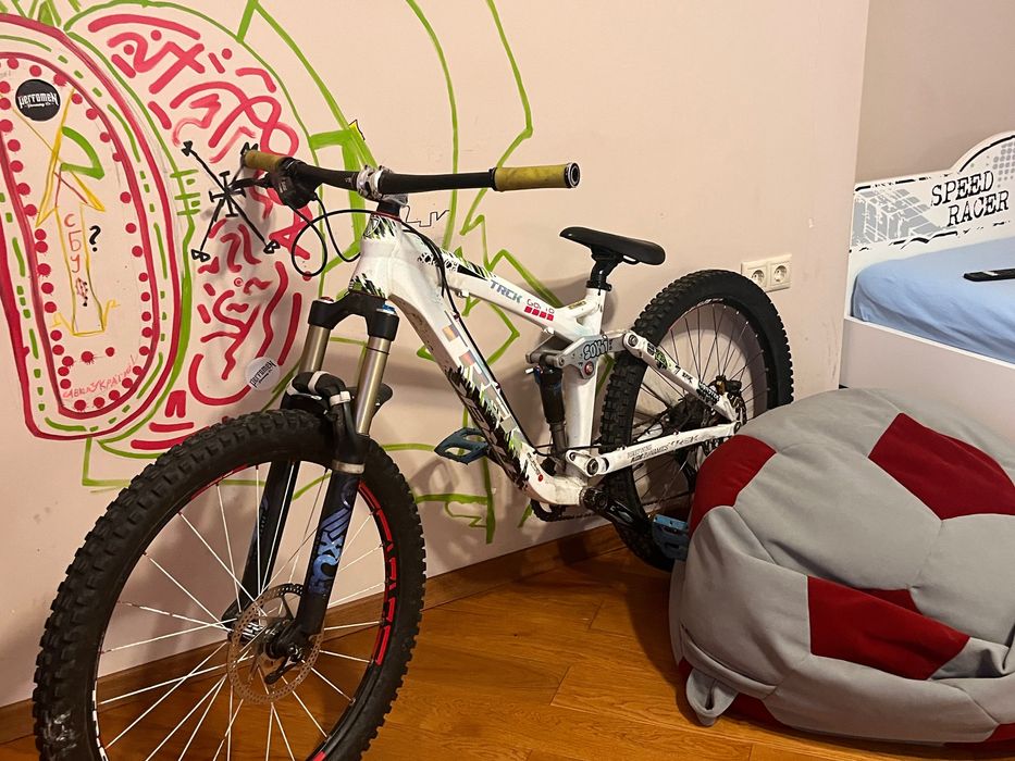 Trek scratch 7 кастом передні тормоза також ідуть в комплект