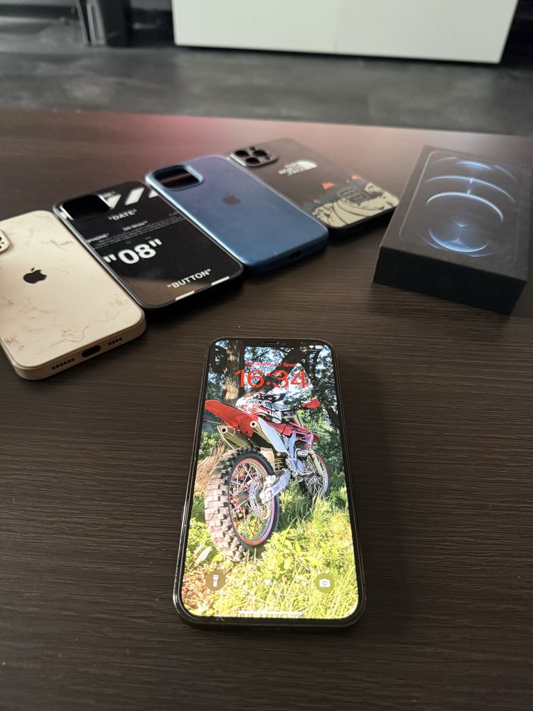 Iphone 12 Pro Max +4 etui