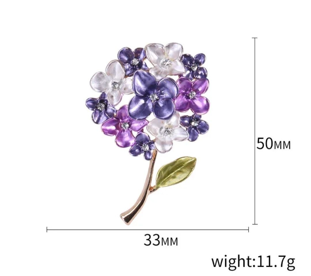 Broszka kwiat bzu kolor  lila , fiolet perła z kryształkami