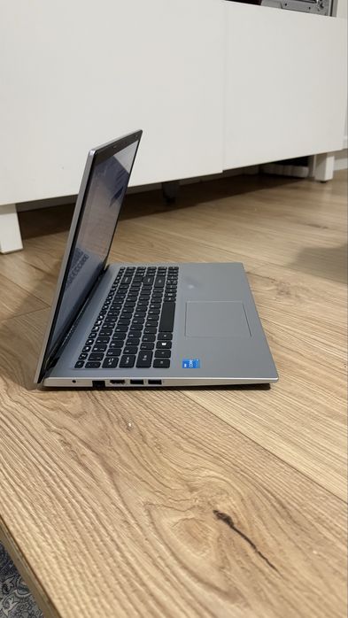 ACER Aspire 3 i3 8gb 256gb OKAZJA!