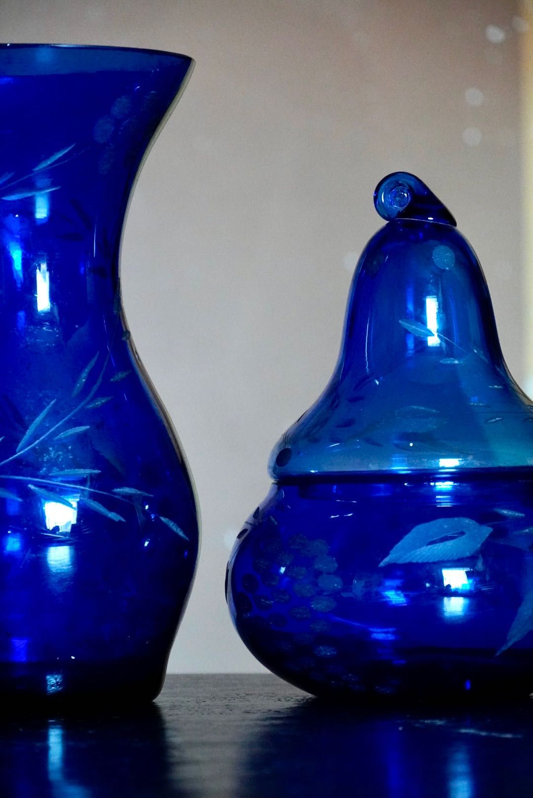 Kobaltowy zestaw szkło gruszka wazon PRL