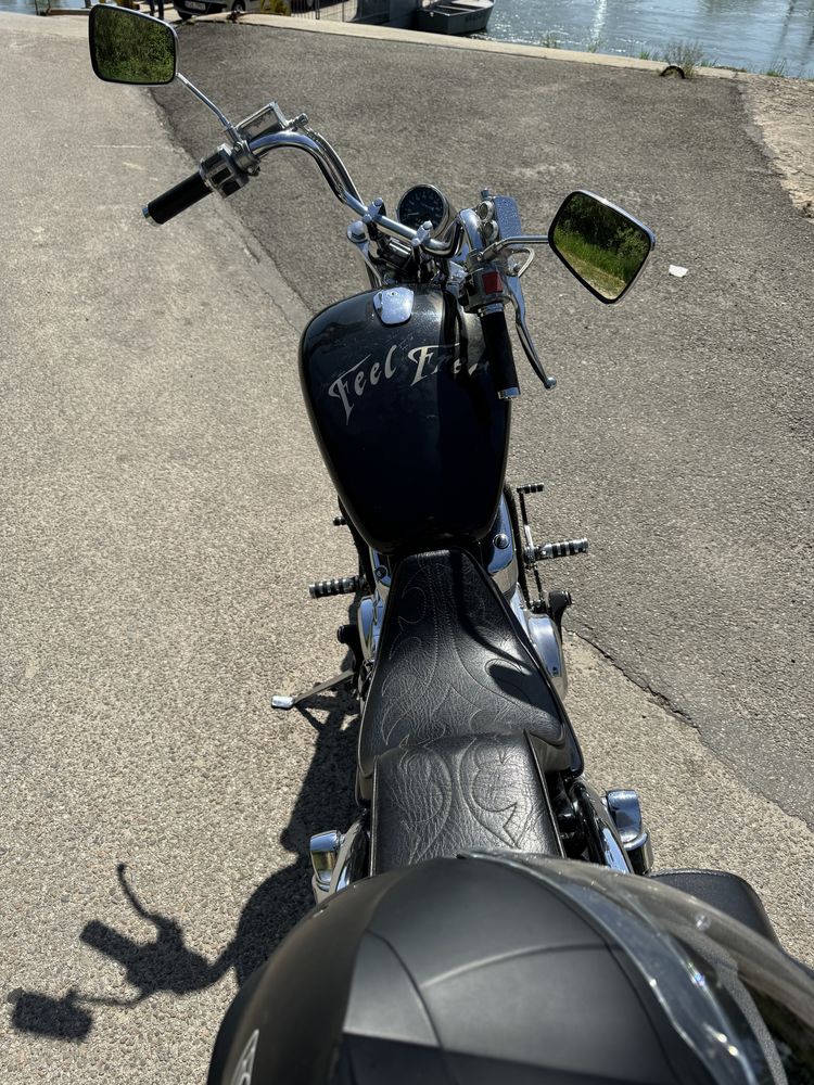 Suzuki intruder vs 1400