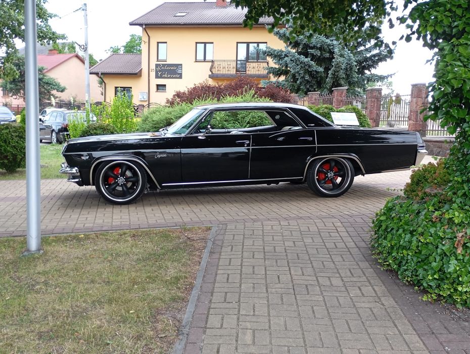 Chevrolet Impala Caprice 1965 Amerykański czarny klasyk auto na ślub
