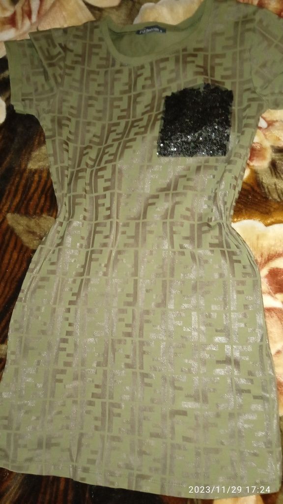 Сукня, плаття колір хакі