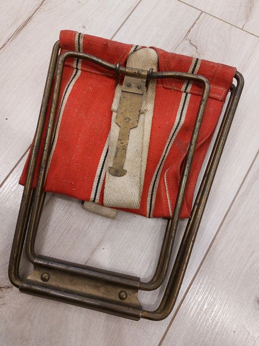 Składany stołek Rydel z czasów PRL taboret