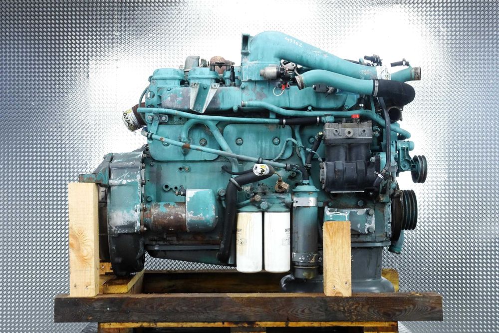 Silnik spalinowy -Volvo D10