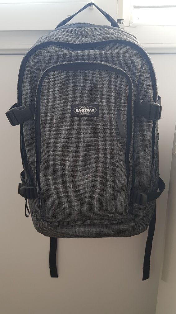 Рюкзак EASTPAK evanz для подорожей