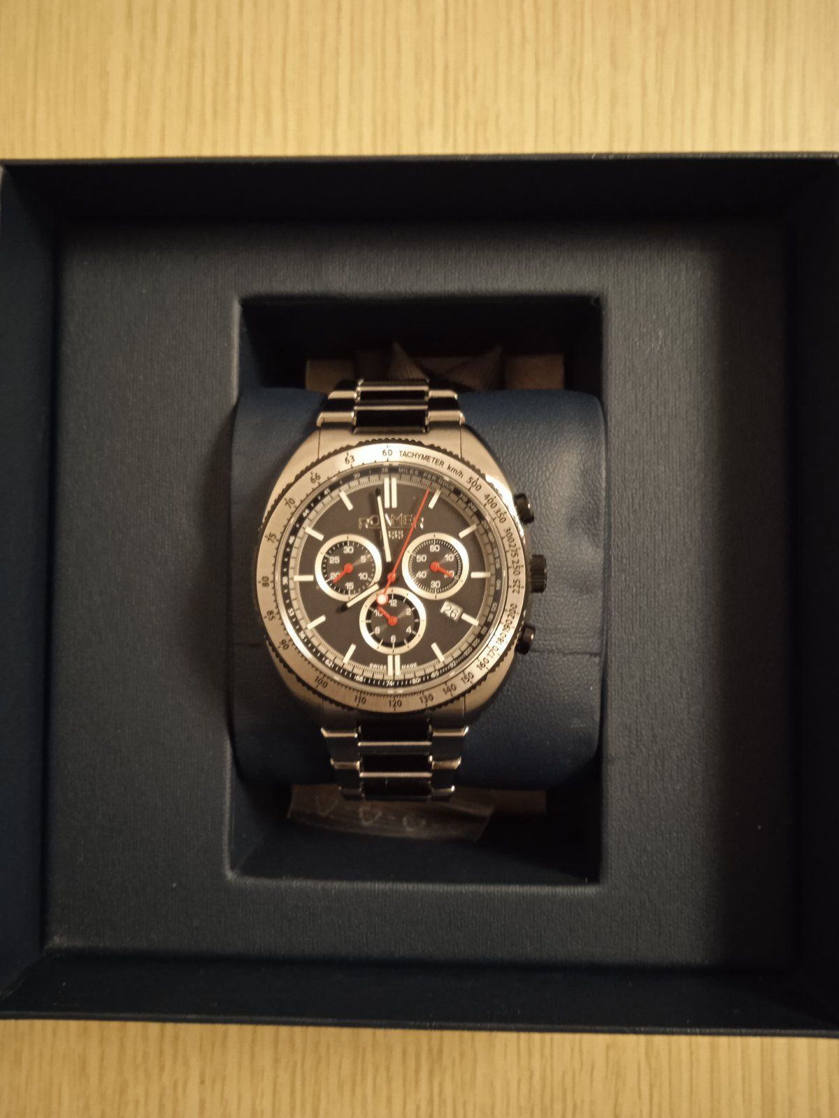 Продам наручные  часы производства Швейцария Roamer POWER CHRONO