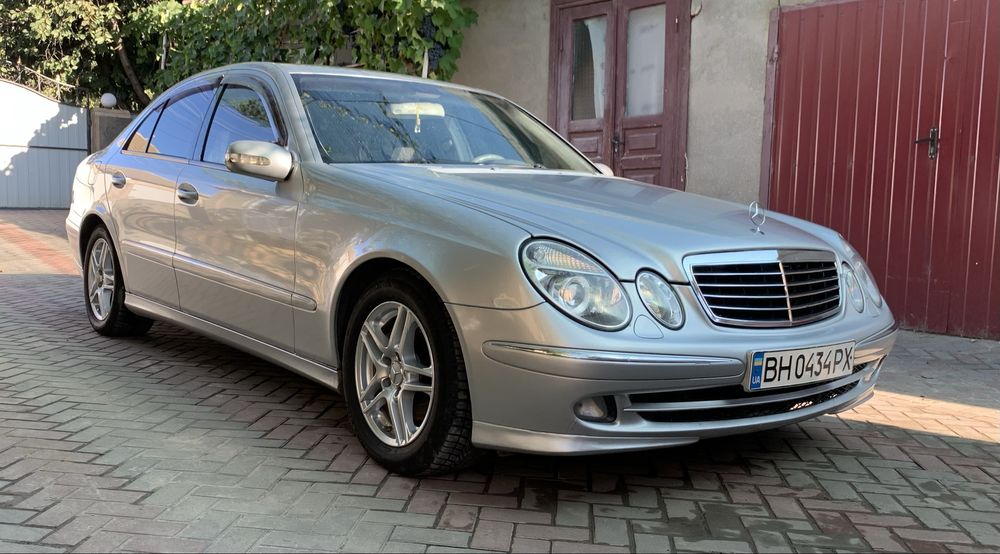 Mercedes Benz e klass w211 e270cdi