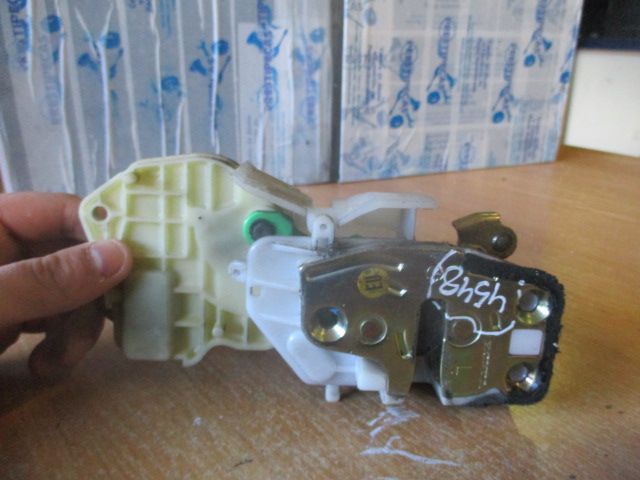 Fecho Fec4548 HONDA JAZZ 2 2004 1.2I 78CV 5P CINZA Te 2 Pinos