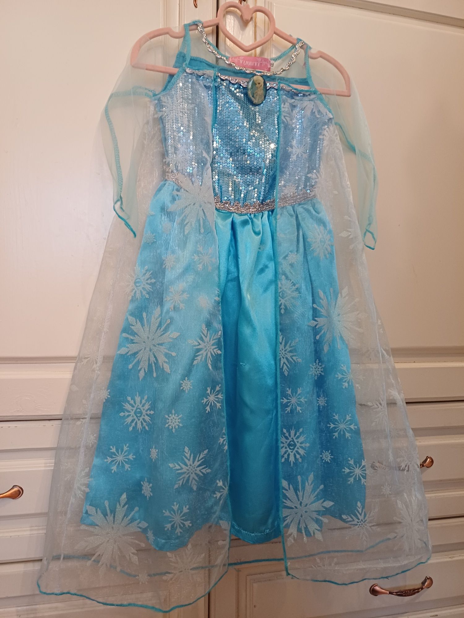 Платье принцессы Эльзы