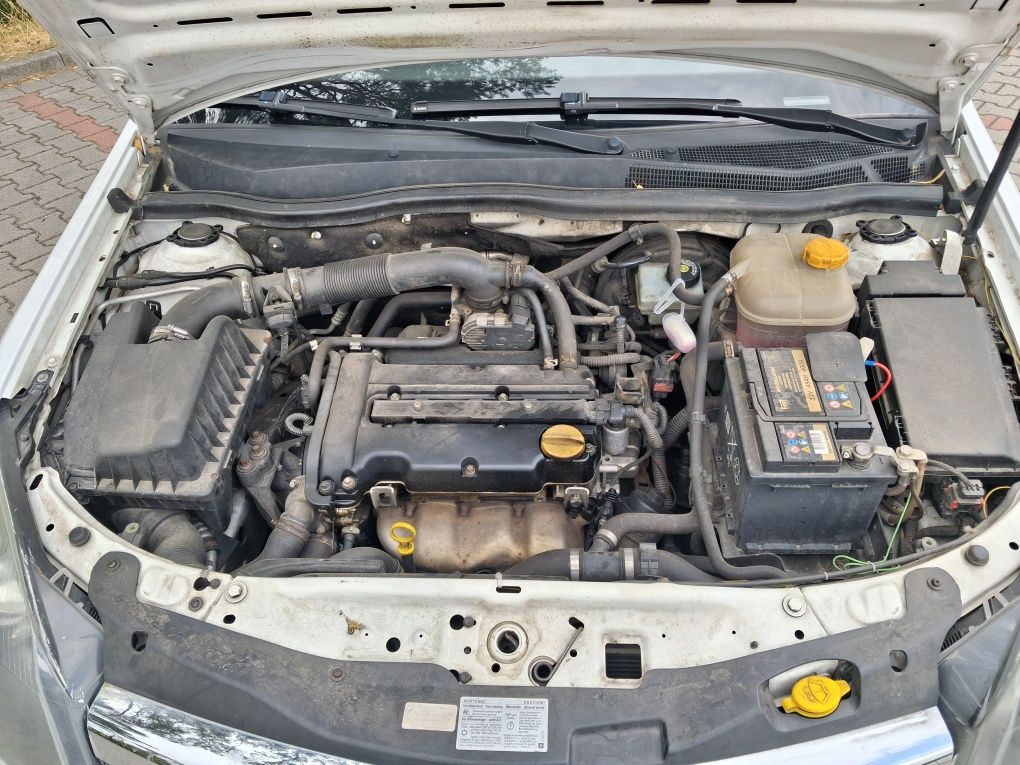 Opel astra gtc 1.4 klima 2009