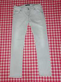 Spodnie damskie jeans Calvin Klein Jeans W32