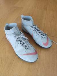Buty piłkarskie Nike Mercurial na halę 38,5'