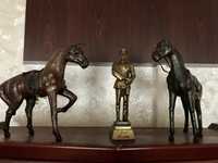 Figurki Józef Piłsudski plus dwa pięknie wykonane konie