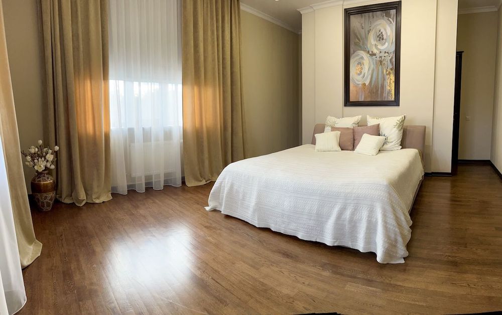 Особняк в элитном п,Лесники с потрясающим участком!Инвертор,генератор!