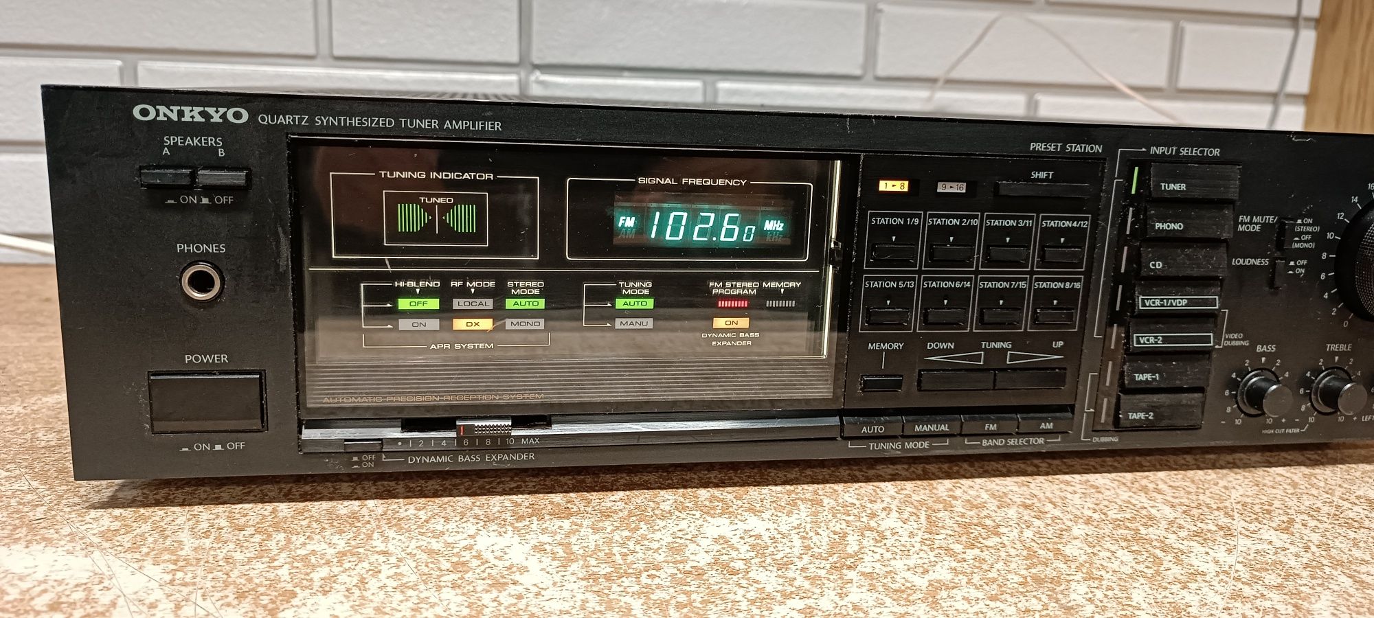 Amplituner stereo ONKYO TX-7330. Japan