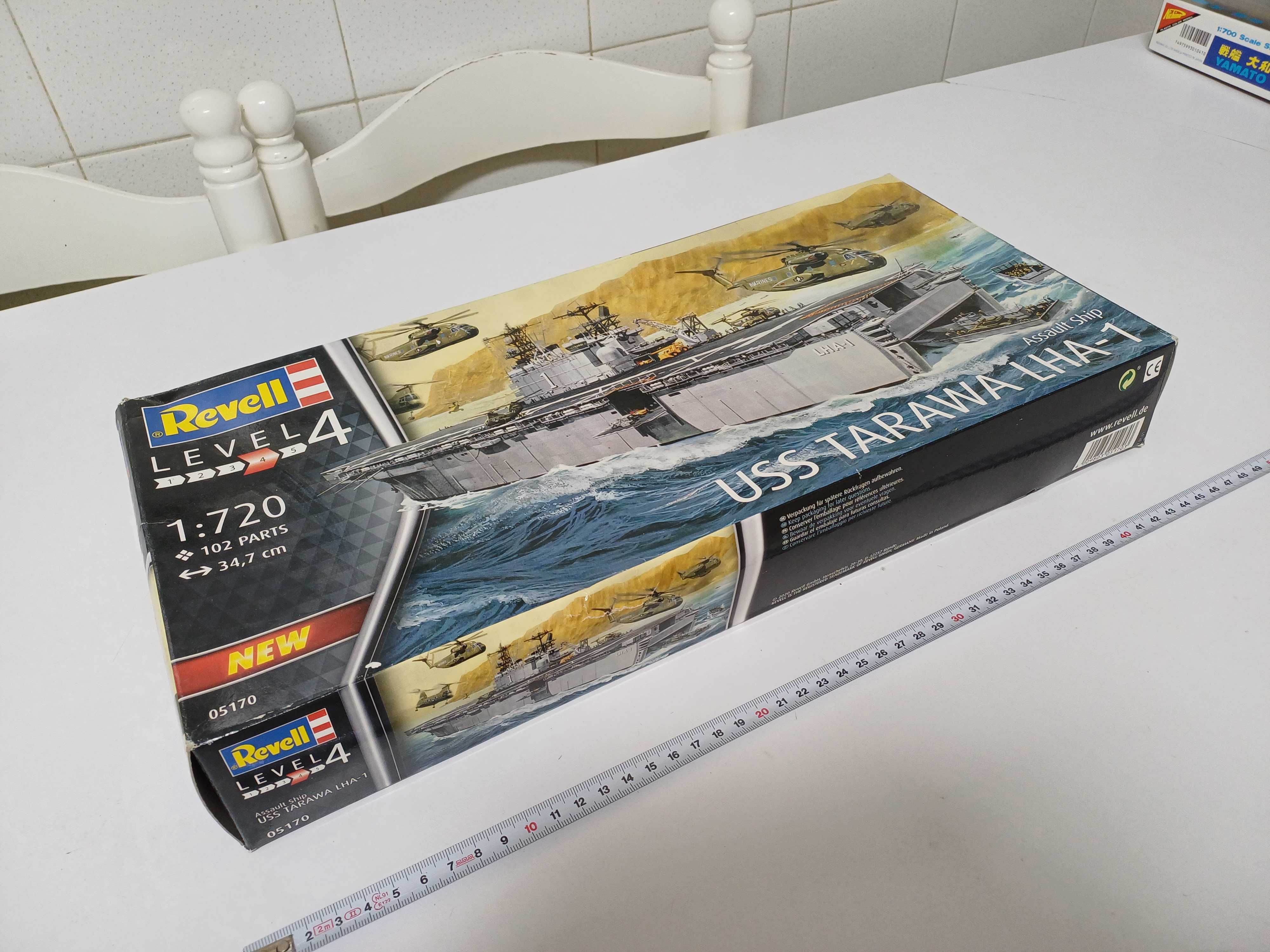 Navio de assalto USS Tarawa Revell