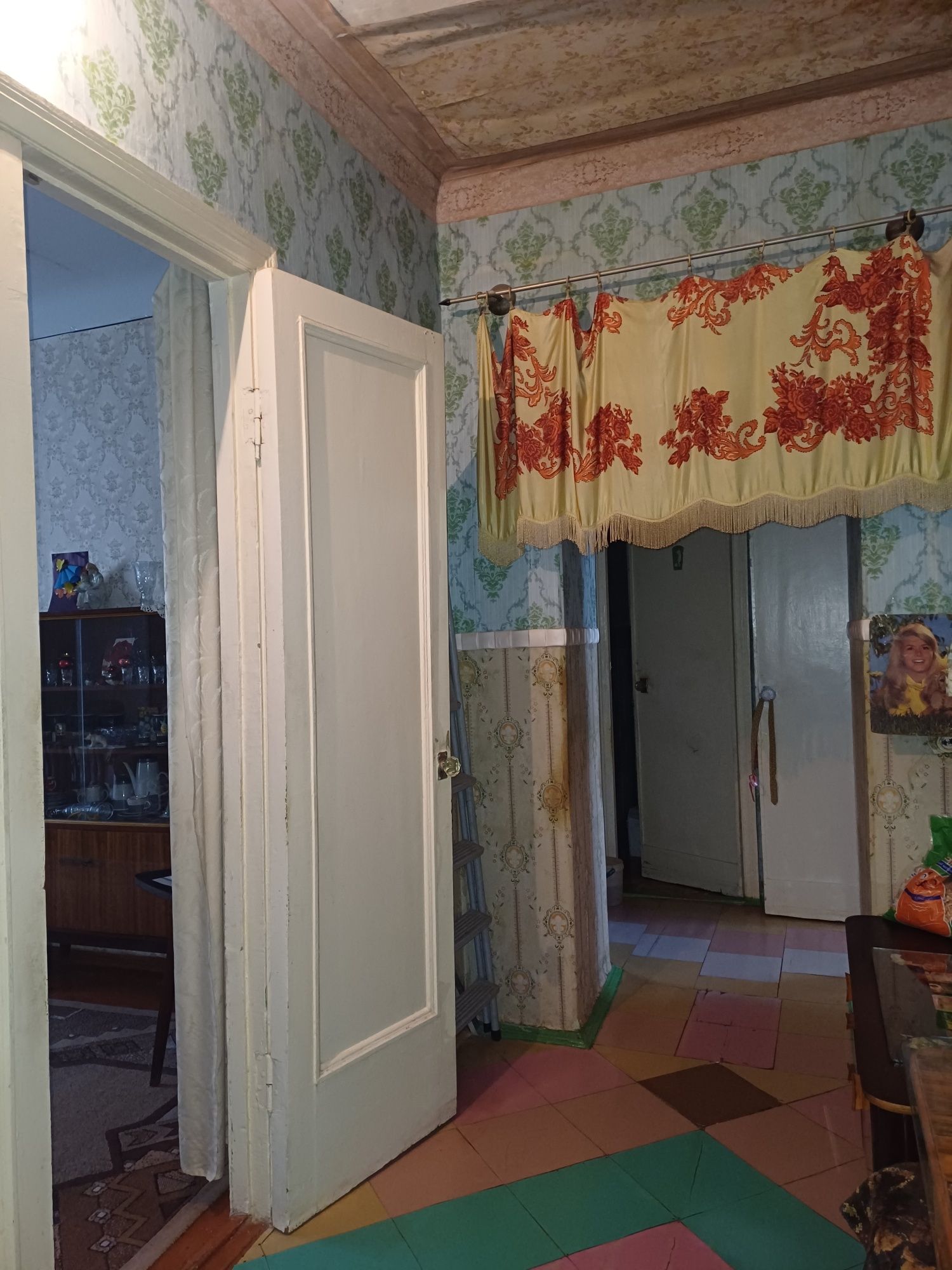 Продам большая 2х комн квартира пр. Гагарина Металлургический 97-й кв!