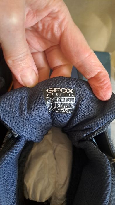 Абсолютно Новые зимние ботинки Geox Respira р.38-39на подростка