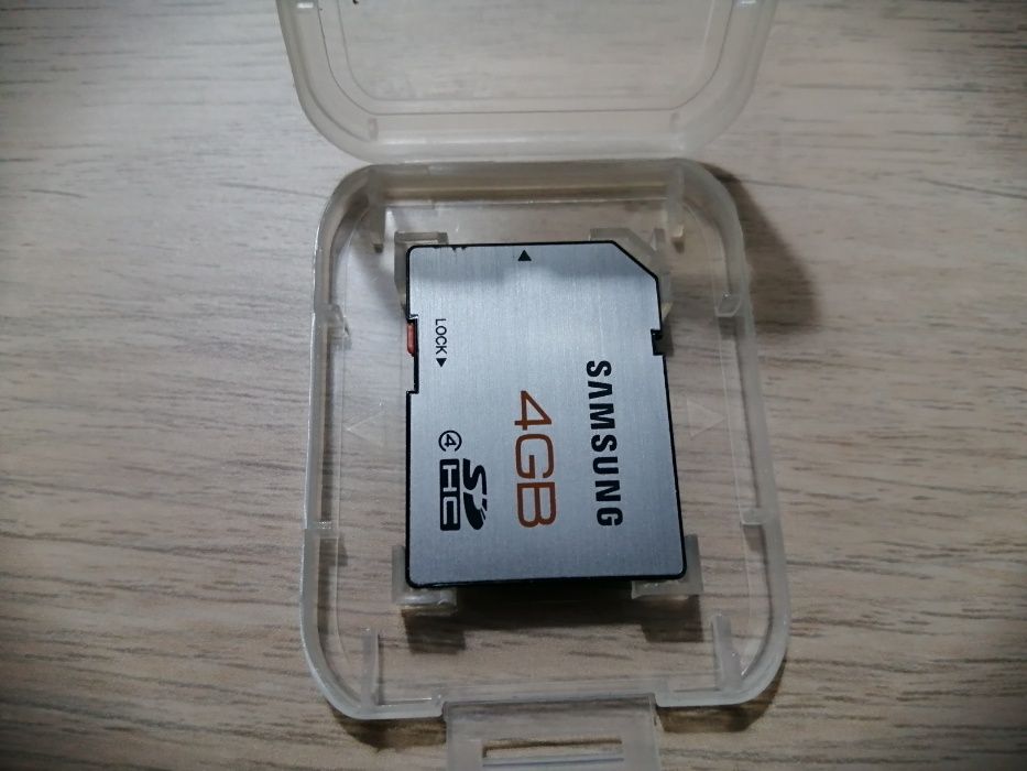 Cartões memória Kingston / Samsung / Elite Pro 4GB