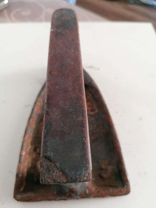 Żelazko antyk      .