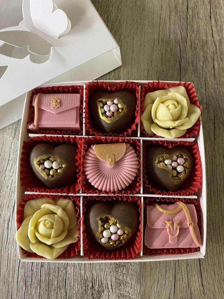 Шоколадні набори ручної роботи, цукерки, шоколад, подарунок 8 березня
