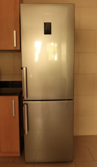Frigorífico – 400€ | Como Novo