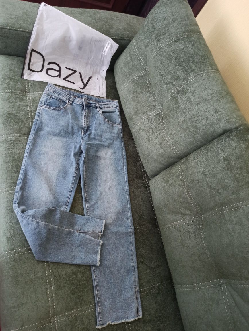 Продам Джинси DAZY