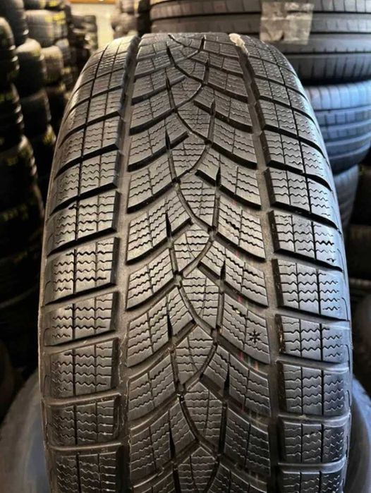 235/65 R17 GOODYEAR ULTRAGRIP PERFORMANCE GEN-1 suv (95% прот) 225 60