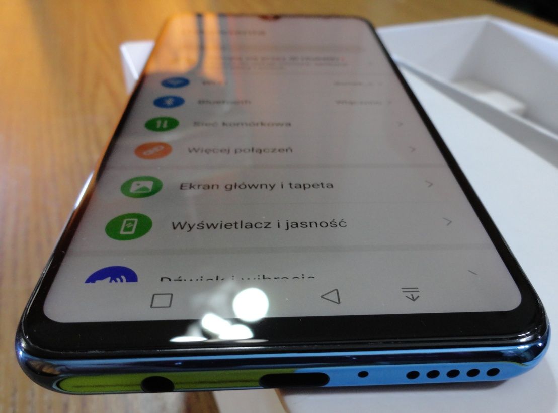 Sprzedam Telefon Huawei P30 Lite 4 GB RAM 128 pamięci