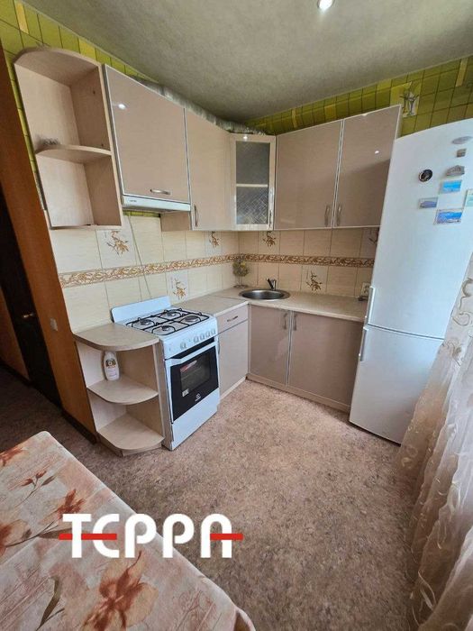 Продаж 1-кімнатної квартири пр. Металургів