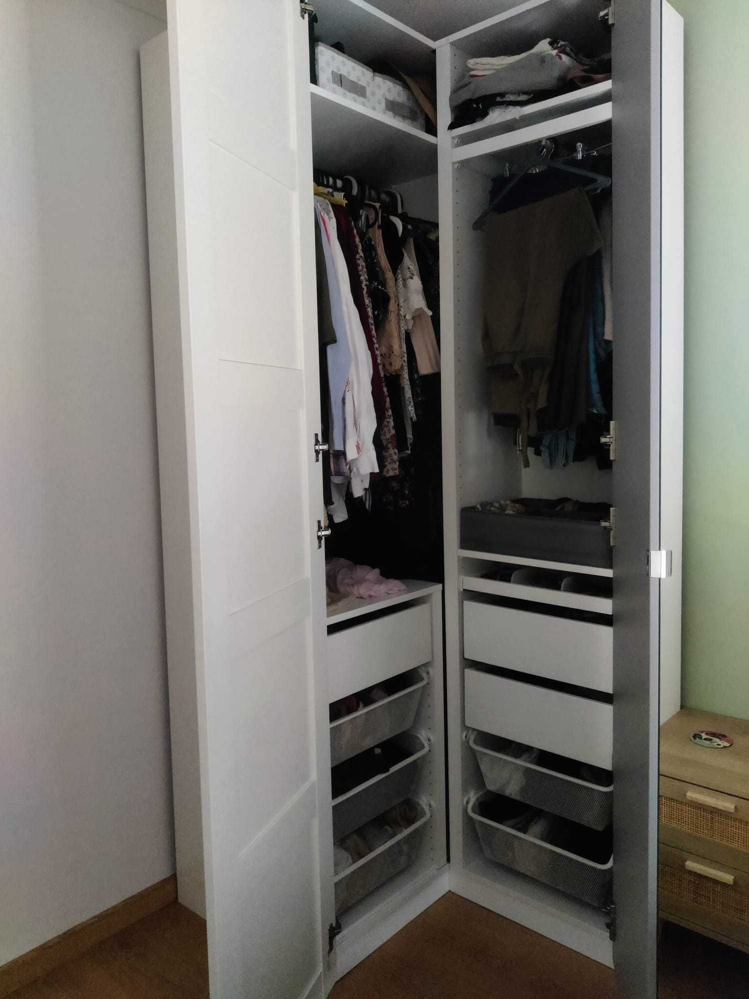 Roupeiro de canto IKEA | PAX/GRIMO/ÅHEIM | Com 2 anos