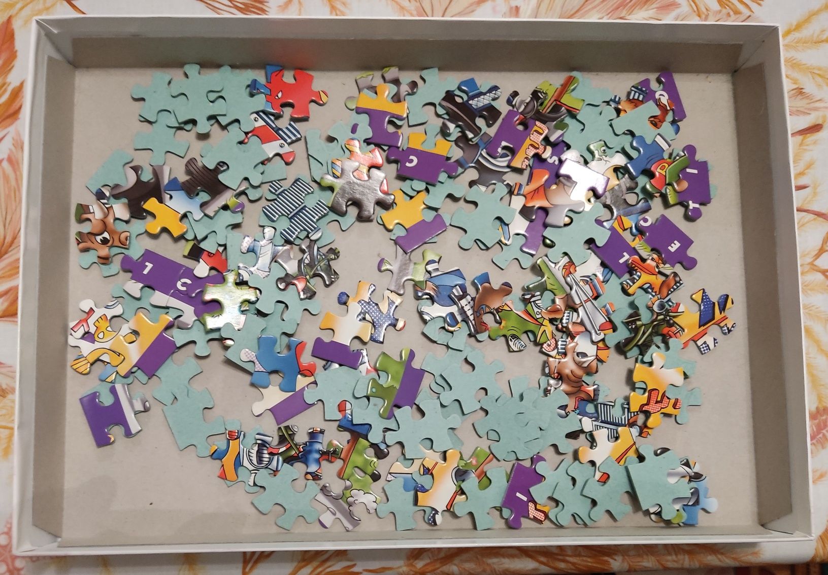 10 Puzzles de 50 a 180 pecas - Cars, Frozen, Batman