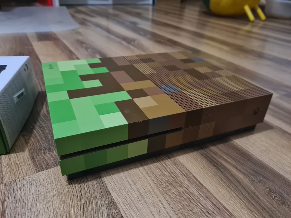 XBOX ONE S Minecraft Edition 1TB
