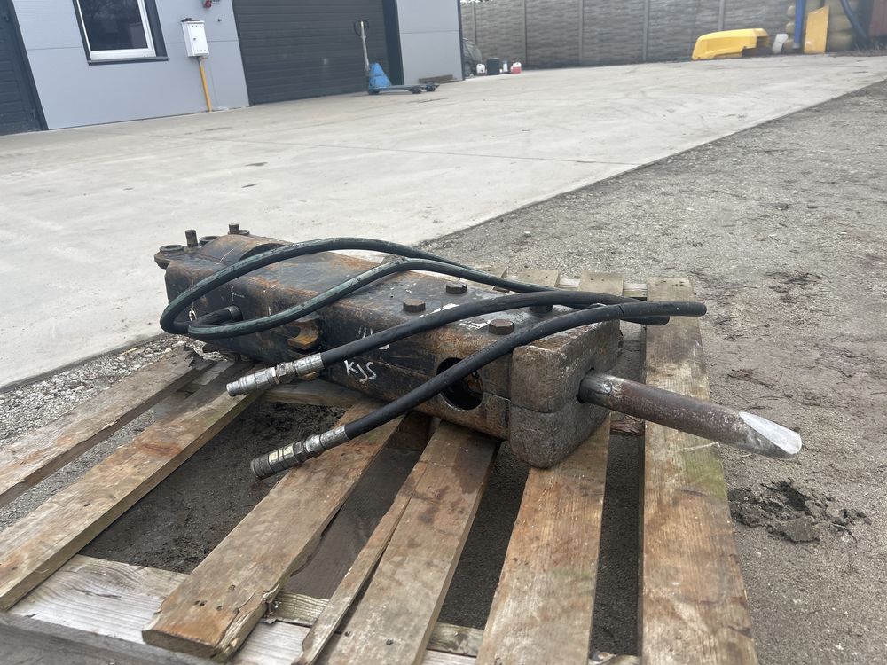 Używany młot hydrauliczny do minikoparki JCB  HM100
