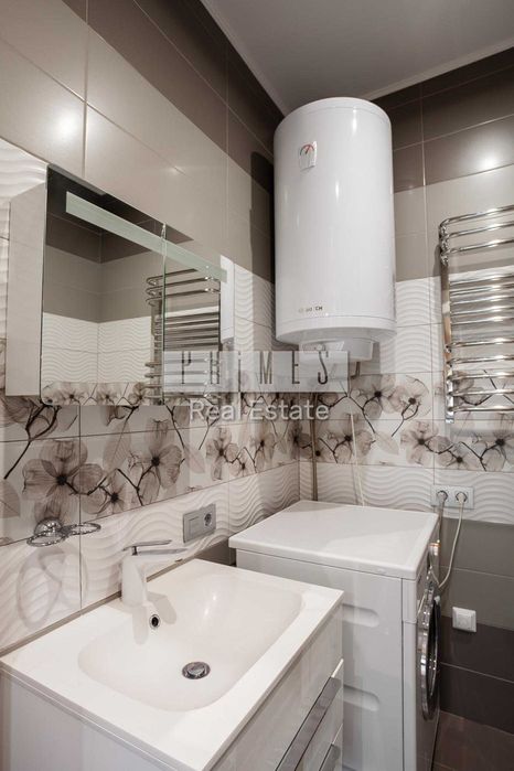 Продаж 3к квартири, Новопечерські Липки, вул. Верхогляда 11