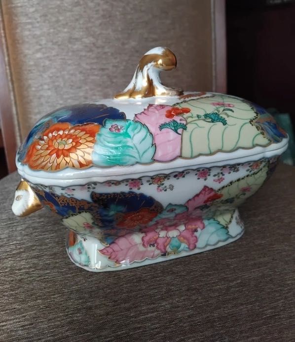 Terrina Tobacco Leaf Mottahedeh, Vista Alegre