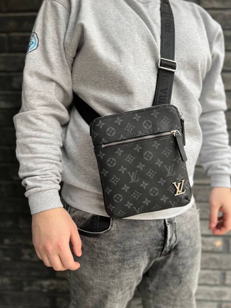 Чоловіча сумка - Louis Vuitton