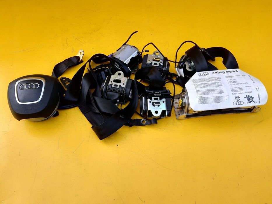 AUDI A8 D3 LIFT PODUSZKI POWIETRZNE PASY ANGLIK