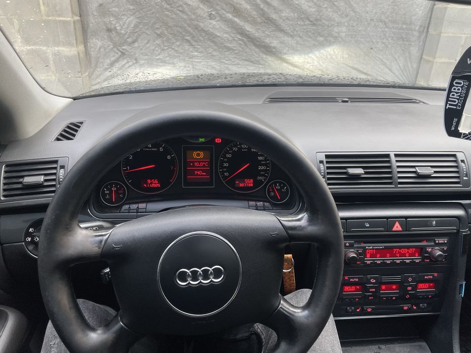 Продам Ауді А4(В6)